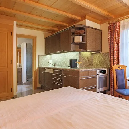 Kisseye By Premium Zermatt