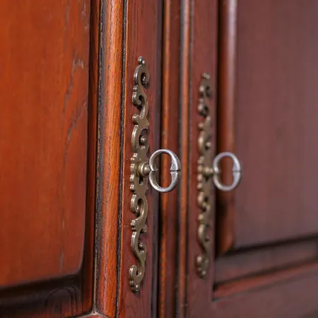 Kisseye By Premium *