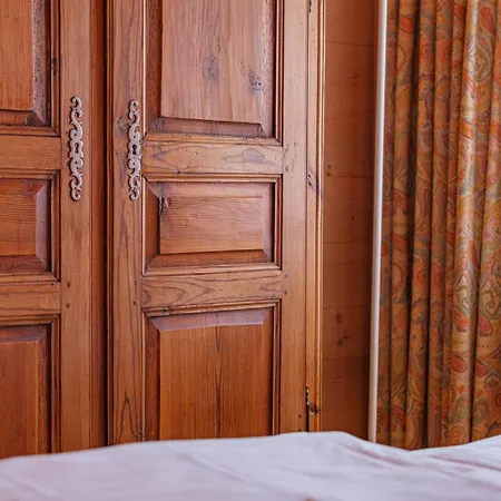 Kisseye By Premium Zermatt